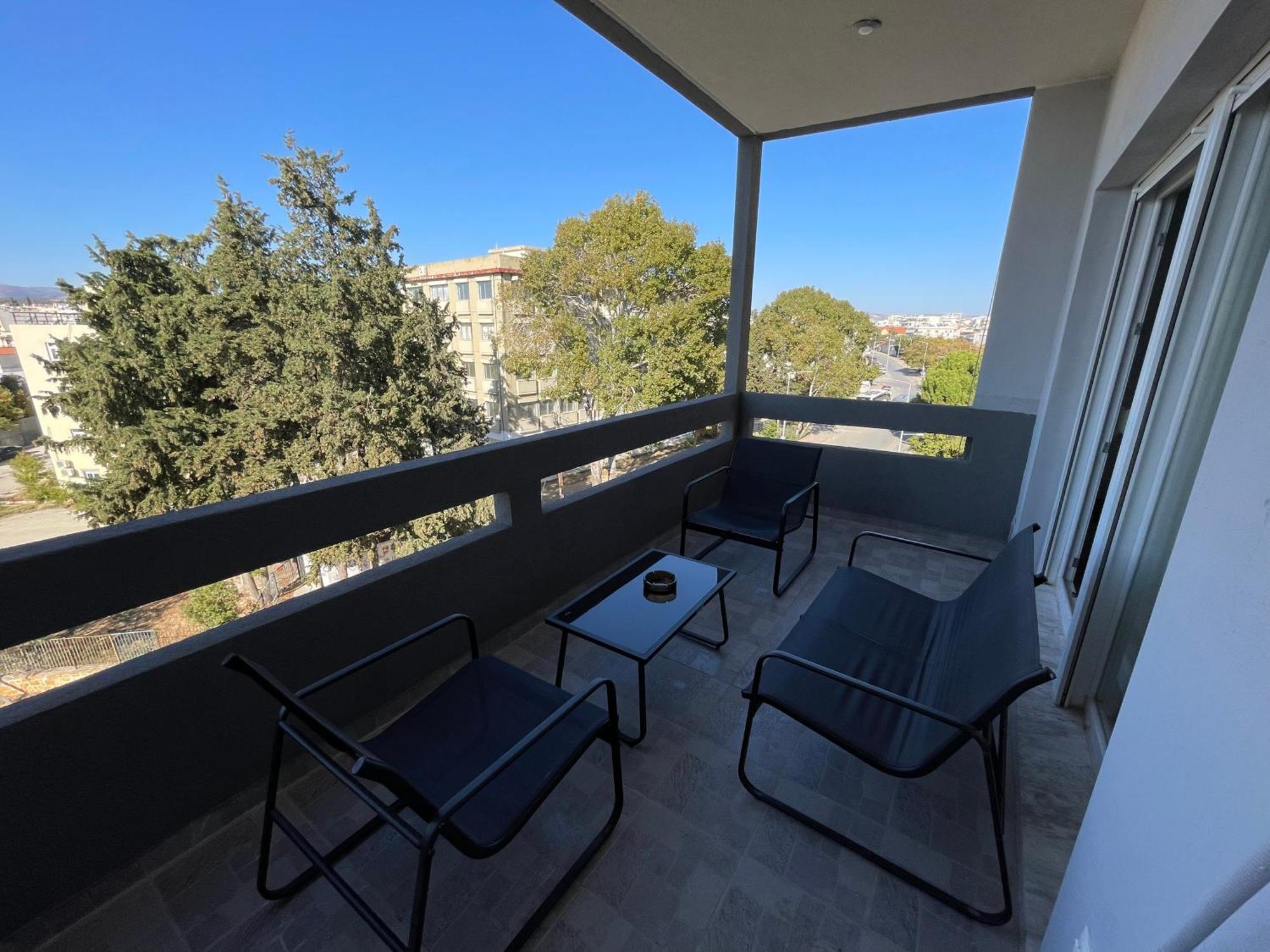 Luxurious 4Th Floor Apartment With Elevator Alexandroupoli Exterior photo